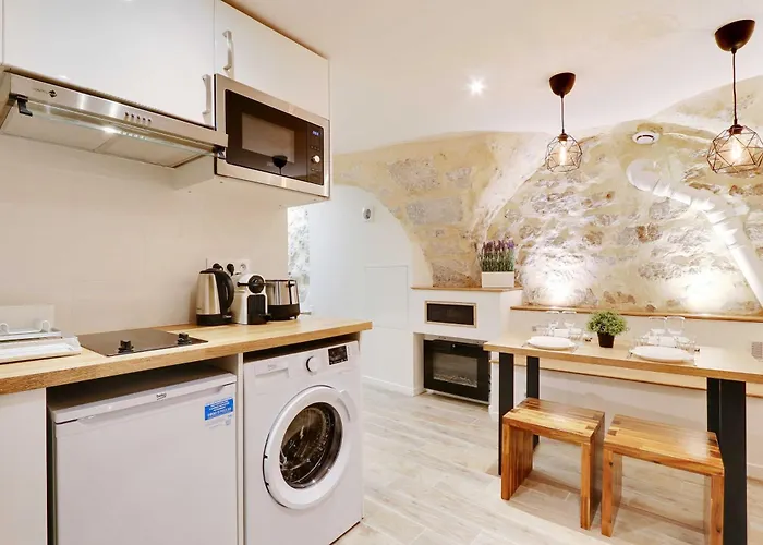 Charming With Ac -1br-3p- Sentier Appartement *